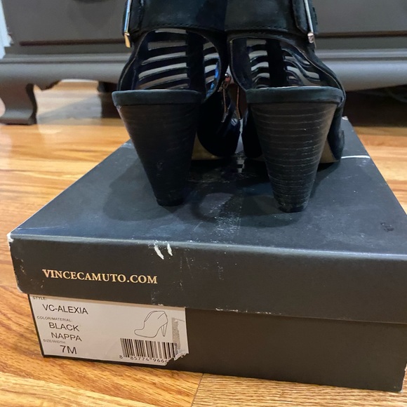 Women cut out boots! Very comfortable - Picture 4 of 5